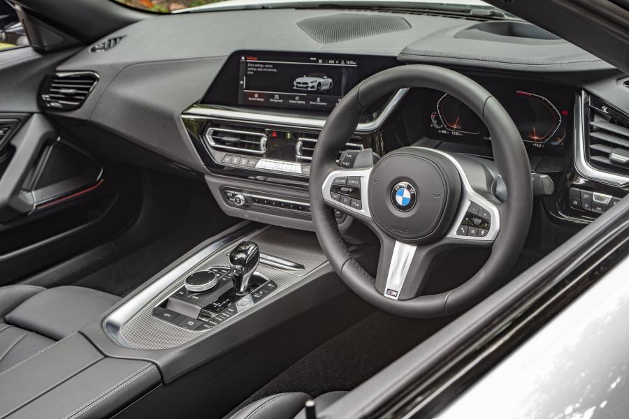 Интерьер BMW Z4 sDrive20i M Sport (G29) 2019 года  (AU) (фото 6 из 28)